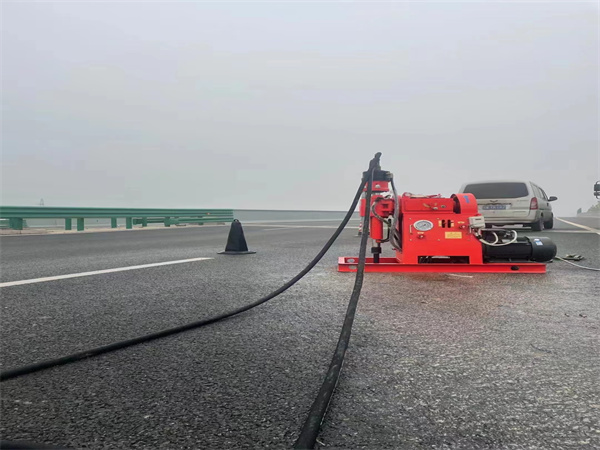 湖口马路路基路面开裂下沉注浆加固灌浆